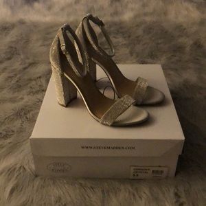 NIB Steve Madden Carson Crystal Shoes